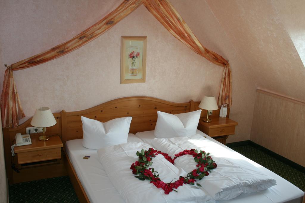 Hotel Seewisch Flessenow ภายนอก รูปภาพ