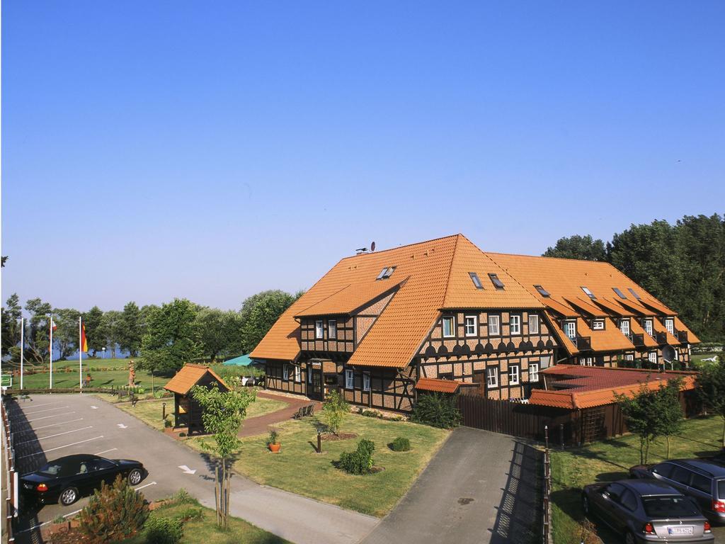 Hotel Seewisch Flessenow ภายนอก รูปภาพ